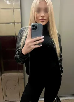  Дина, 27, 